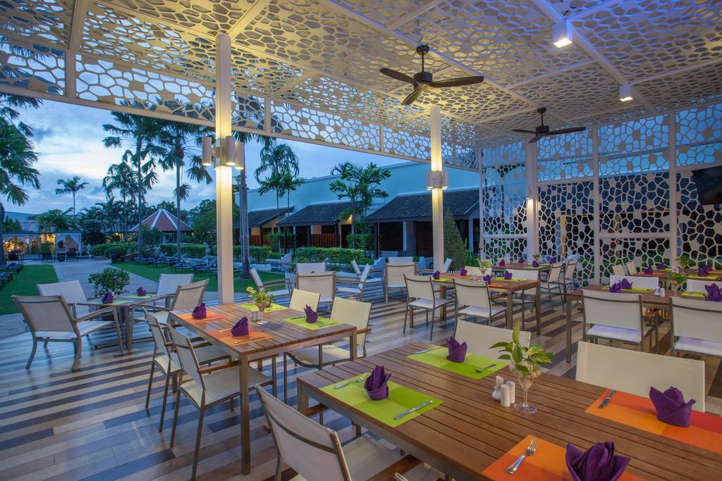 Access Resort & Villas - Sha Plus Karon Bagian luar foto